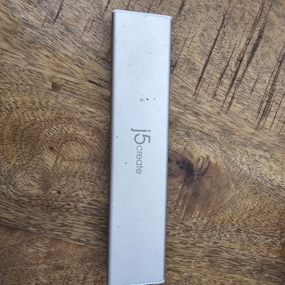 j5create USB-C™ 7- Port HUB Good Condition. - Picture 1 of 7